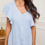 Robe courte boutonnée en lin